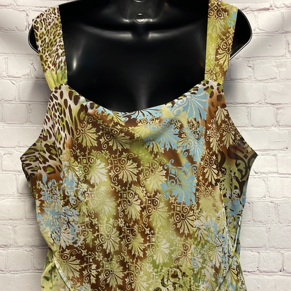 Plus Womans sleeveless blouse 2X - Picture 7 of 12